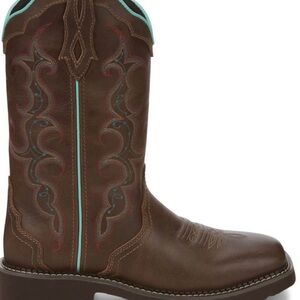 NWT-Justin Womens Western Boots.